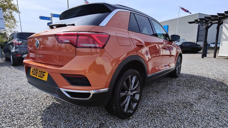 VOLKSWAGEN T-ROC