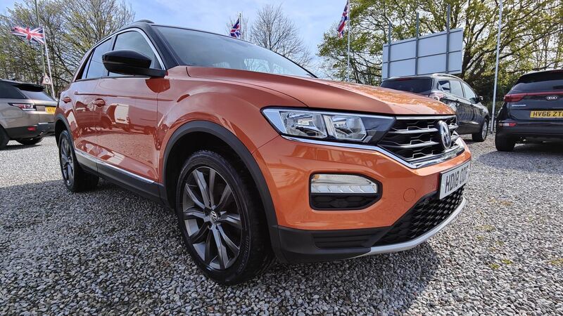 VOLKSWAGEN T-ROC