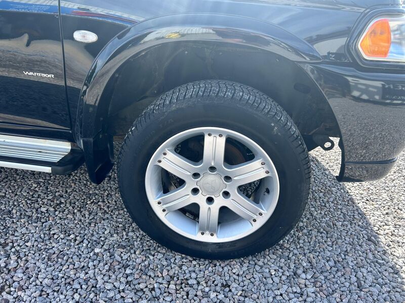 MITSUBISHI SHOGUN SPORT