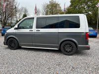 VOLKSWAGEN TRANSPORTER SHUTTLE