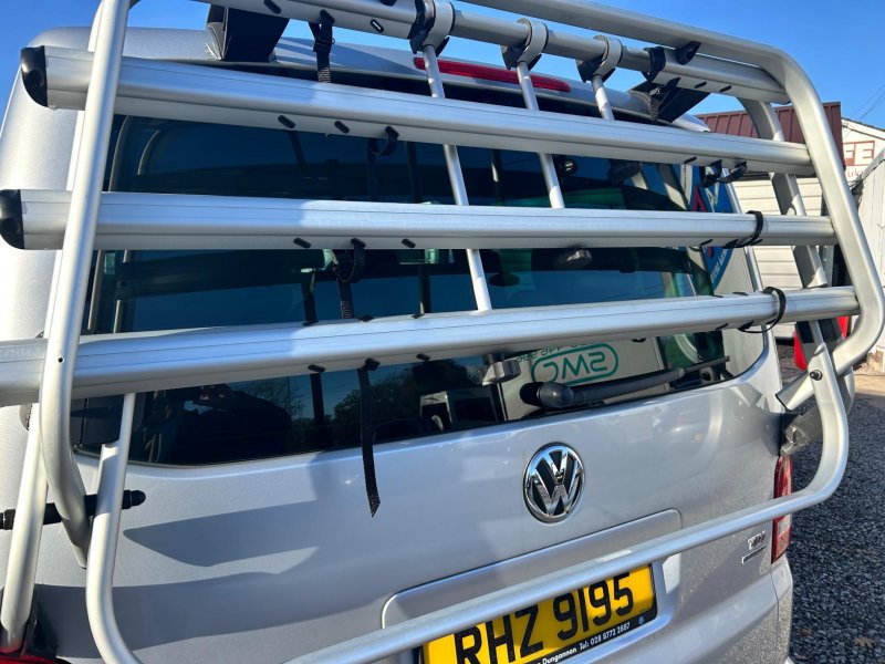 VOLKSWAGEN CARAVELLE