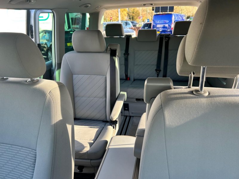 VOLKSWAGEN CARAVELLE