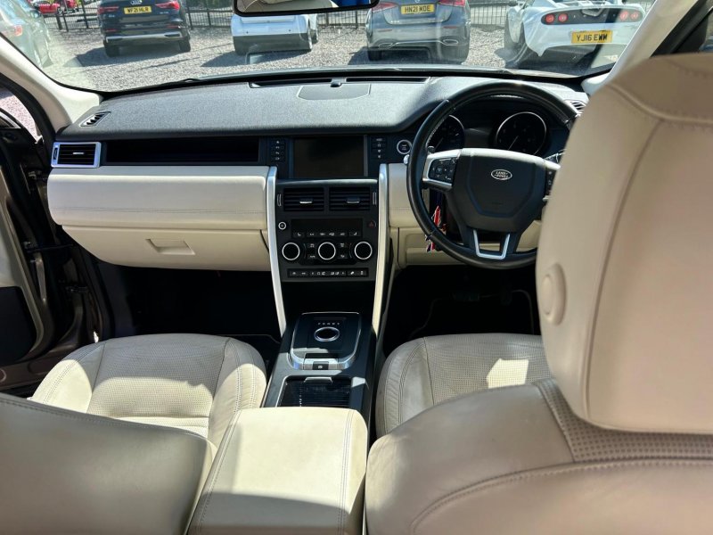LAND ROVER DISCOVERY SPORT